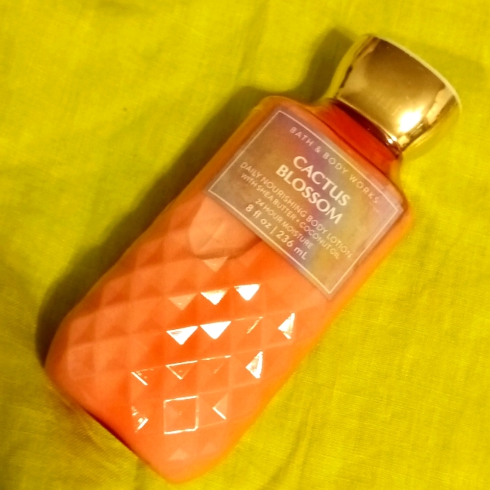 Body lotion with Shea butter 8 fl.oz